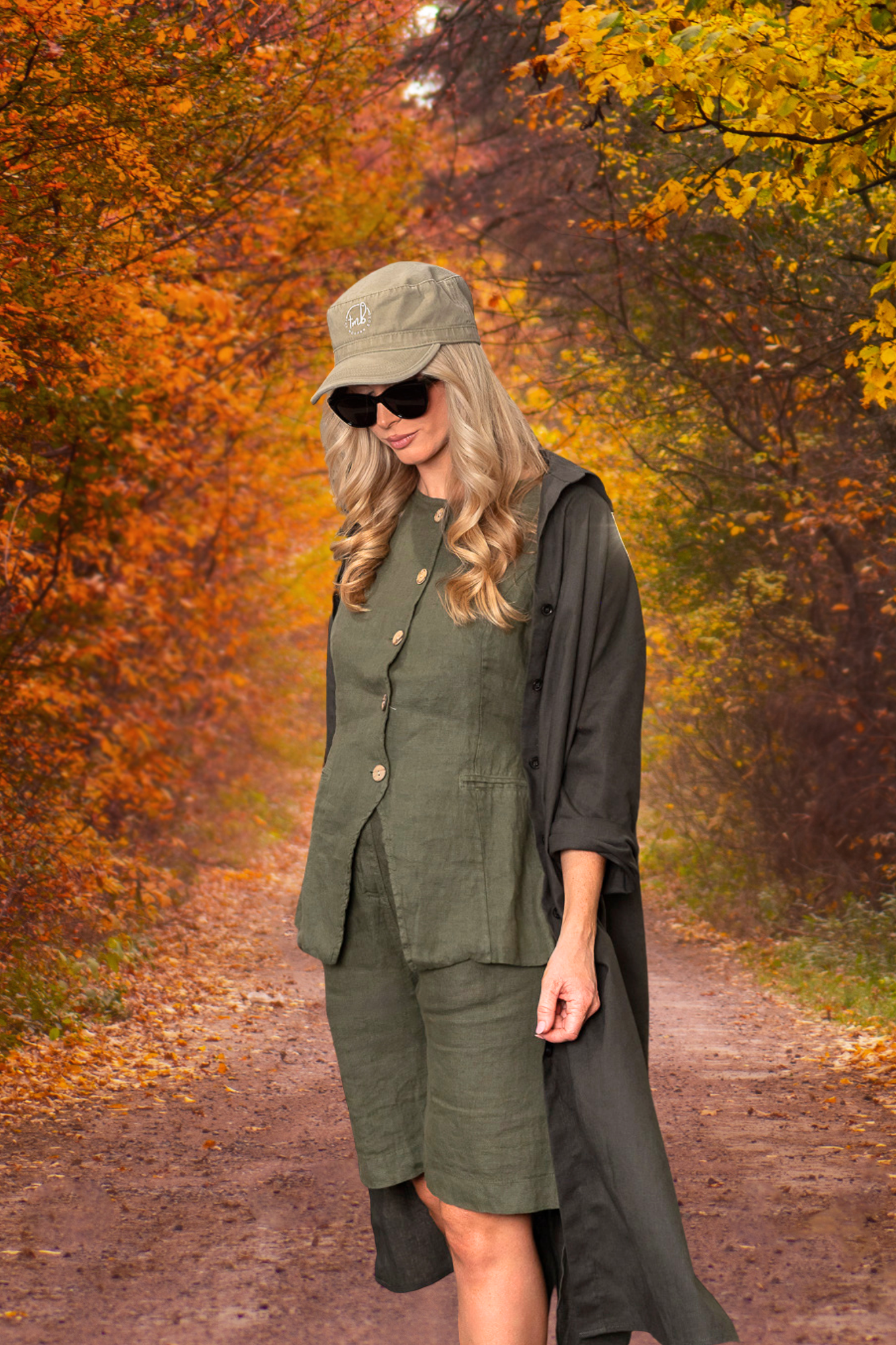 'Frankie' Long Linen Shorts - Forest