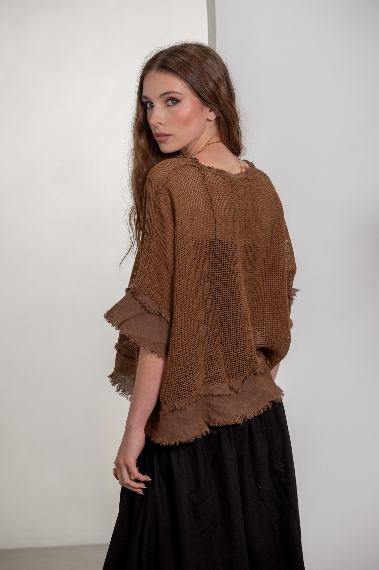 'Isla' Cotton Linen Top - Cocoa
