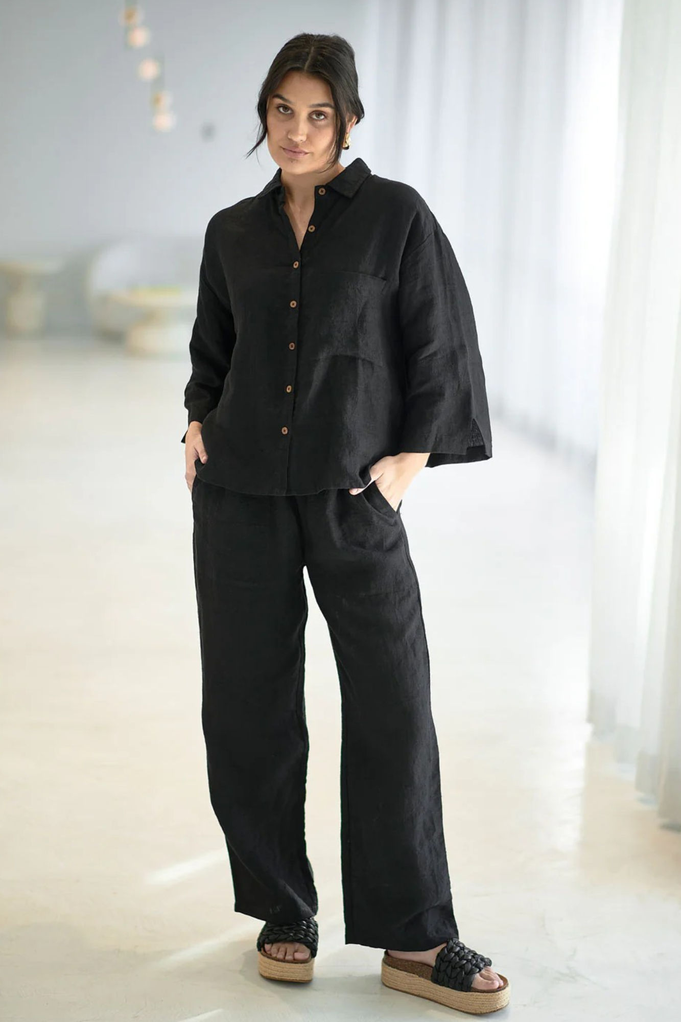 'Eadie' Linen Shirt - Basic Black